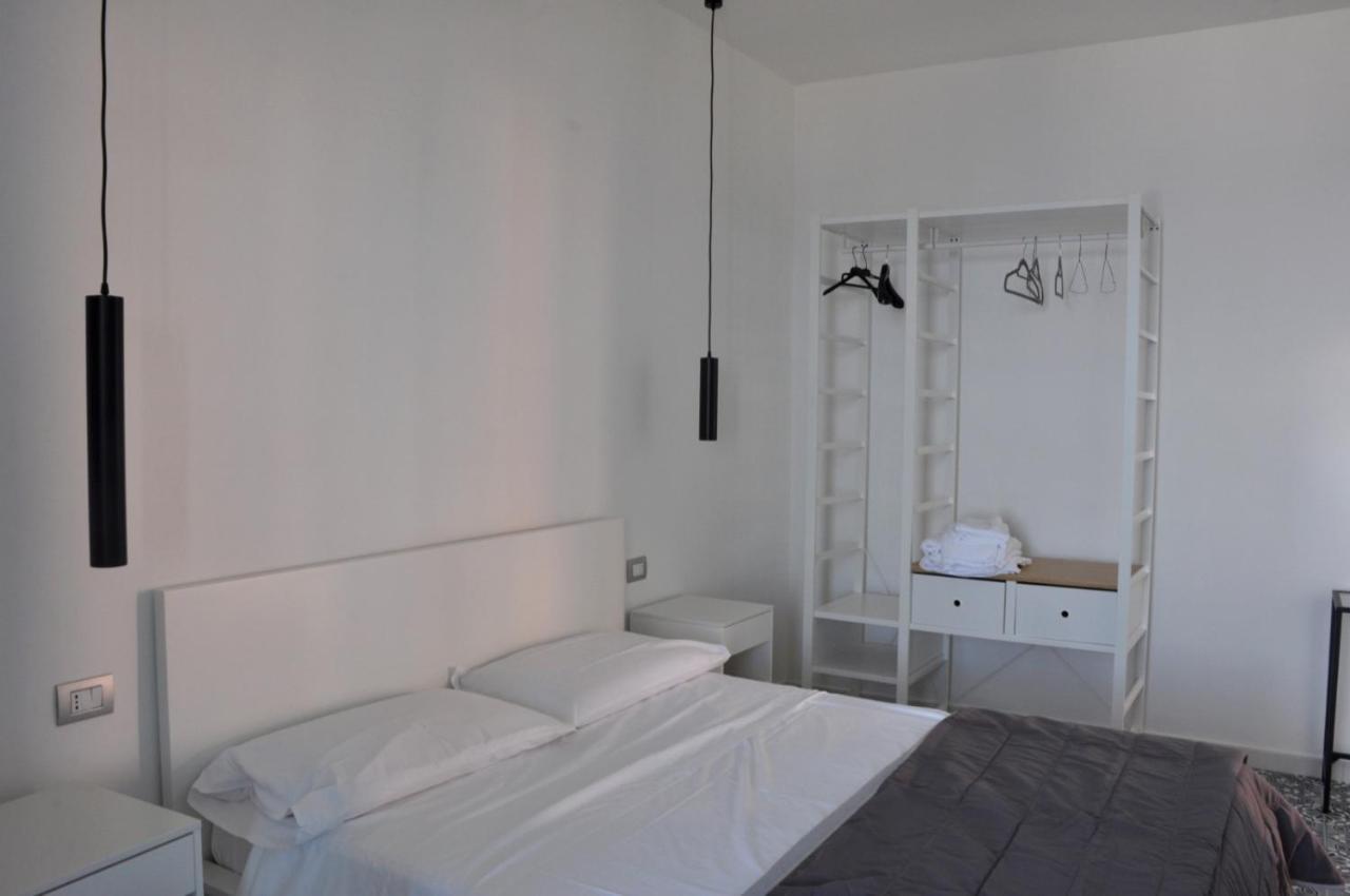 Calise Guest House Procida Bagian luar foto